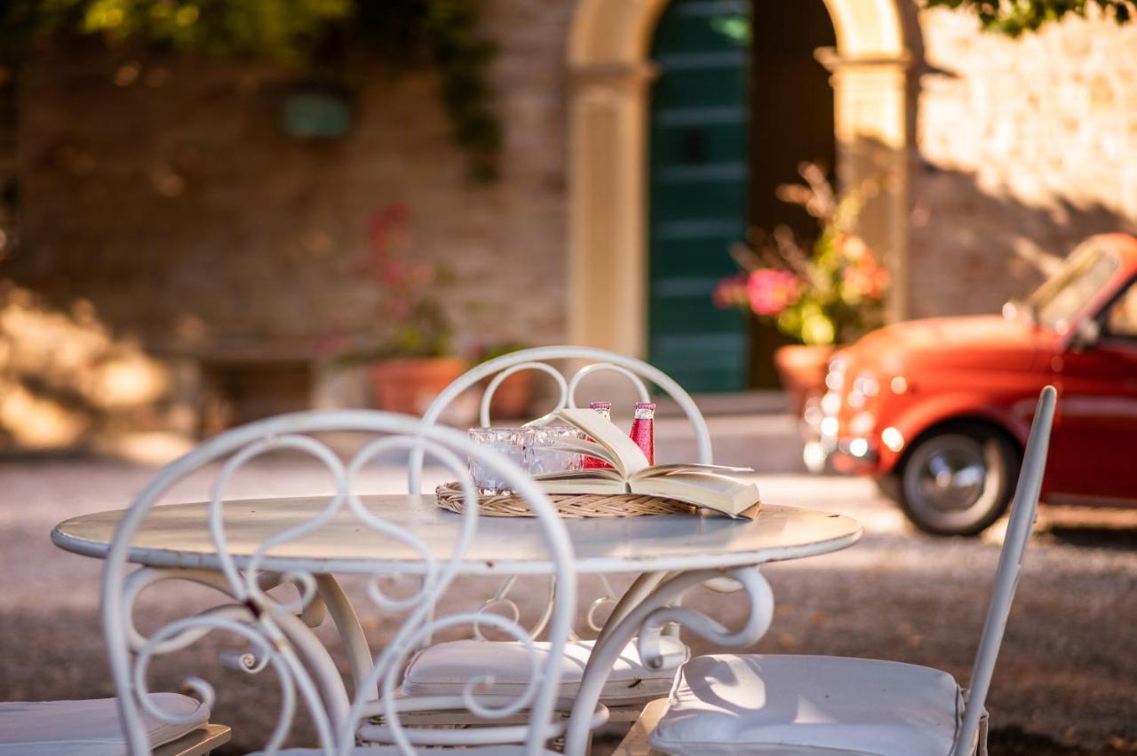 Residenza La Canonica Novilara エクステリア 写真